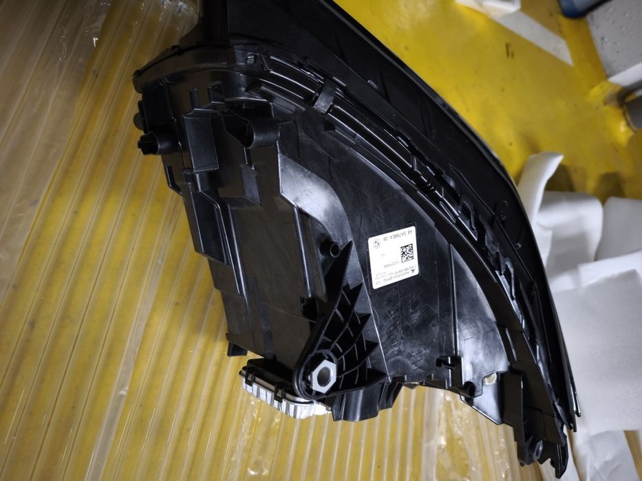 BMW 5 Series G60 G61  2024 фар