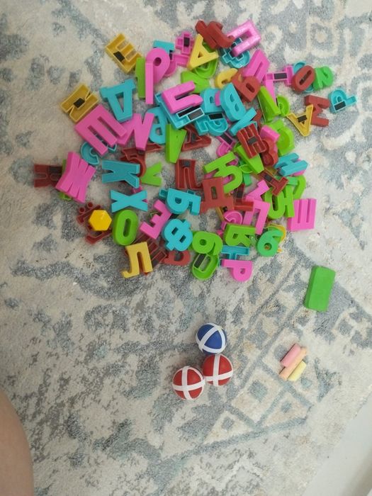 Продам доску для рисования.двусторонняяяя