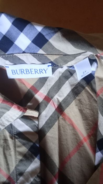 Детска рокля Burberry без забележки