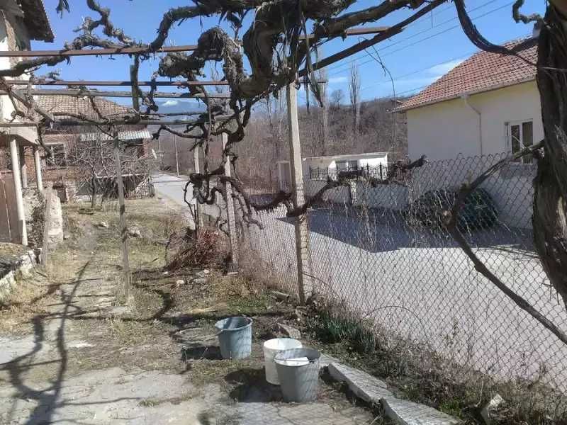 От Собственик! Двуетажна Къща с 3 спални - 28 000 €