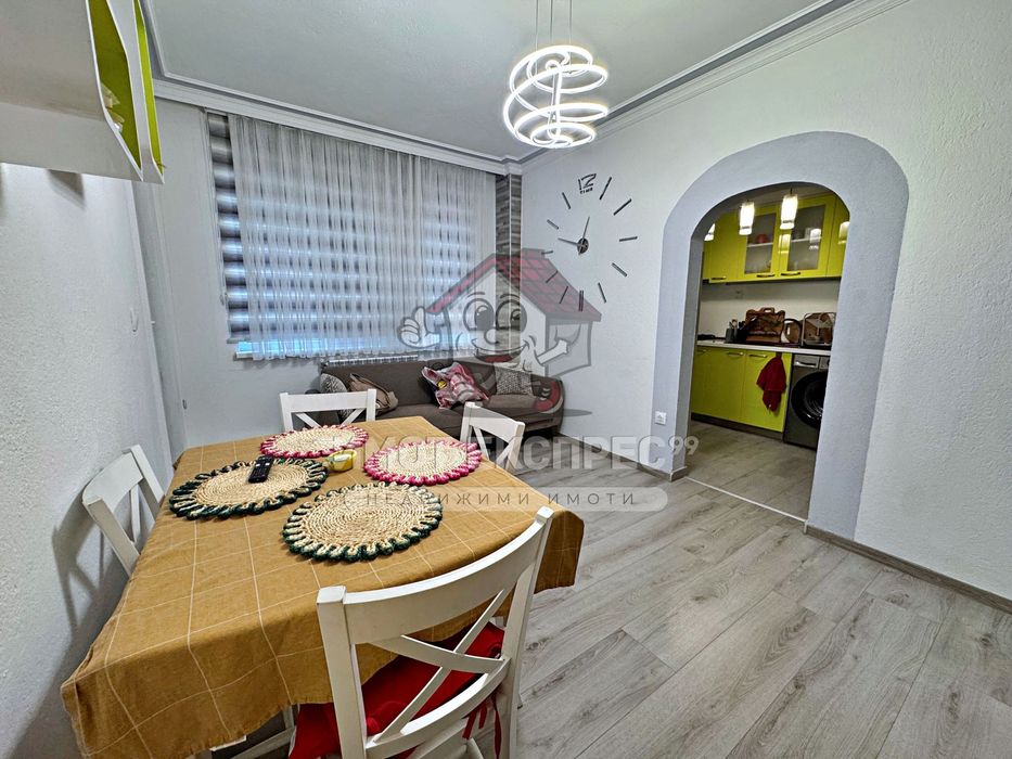 Дава се под наем Многостаен апартамент в Асеновград - 207 кв.м за 177000 € - Снимка #6