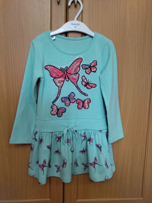 Одежда  на 3-4 годика