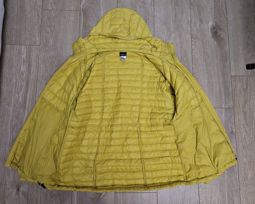 Жълто яке "Decathlon "