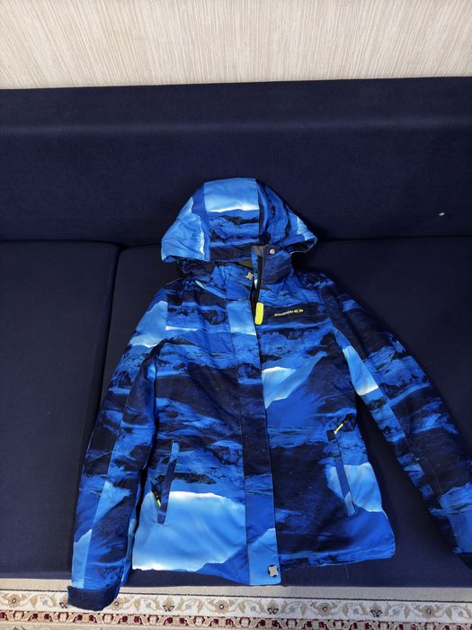 Продам зимний лыжный костюм