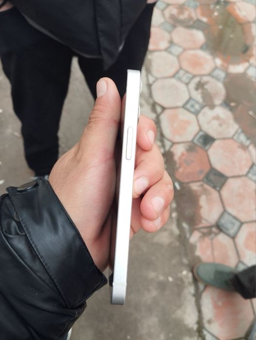 Iphone 12mini sotiladi