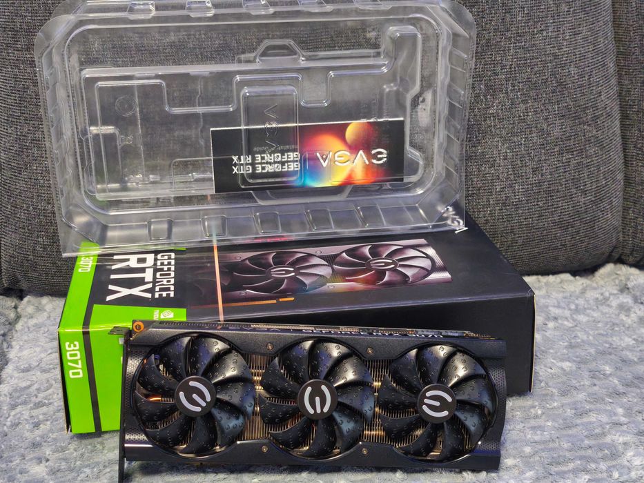 Placa video RTX 3070 EVGA XC3 ULTRA GAMING