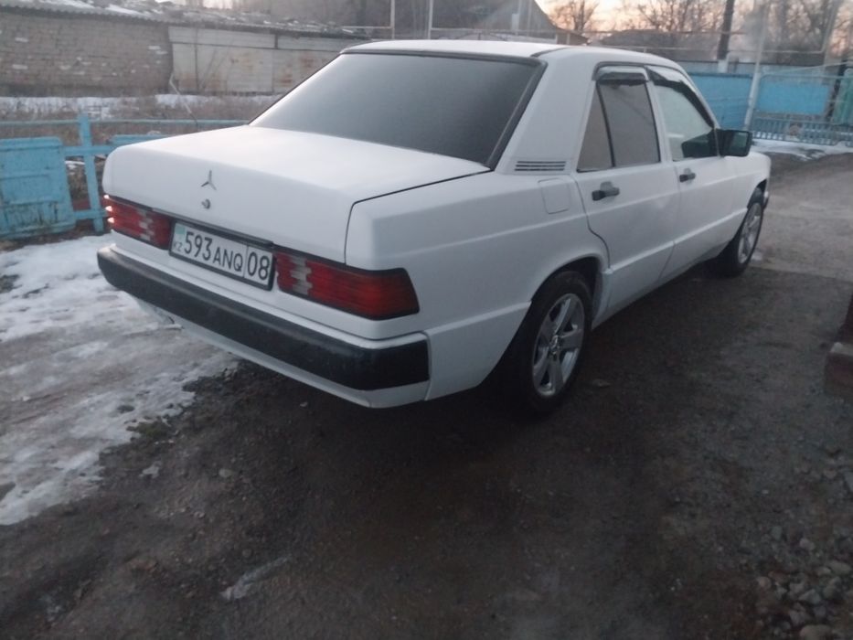 Мерседес-бенс 190
