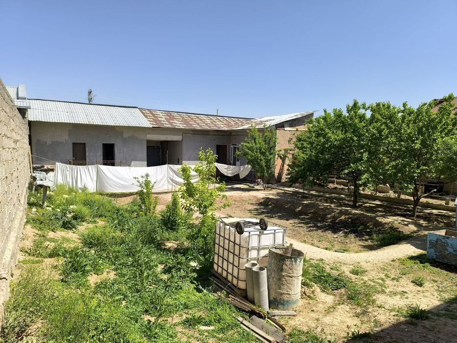 Uchastka sotiladi bez makler