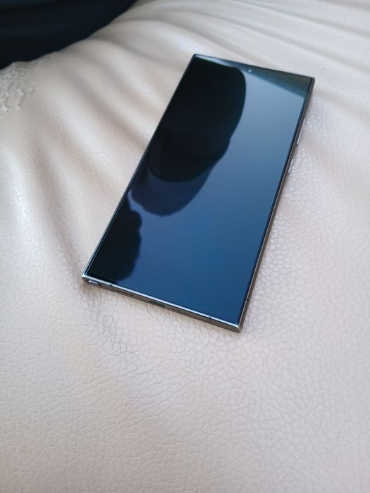 Samsung Galaxy S24 Ultra 256GB Black / Pachet Complet + Huse / Impecabil Ecran