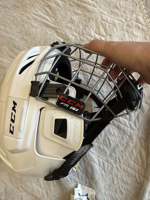 Хоккейный шлем ссм детский