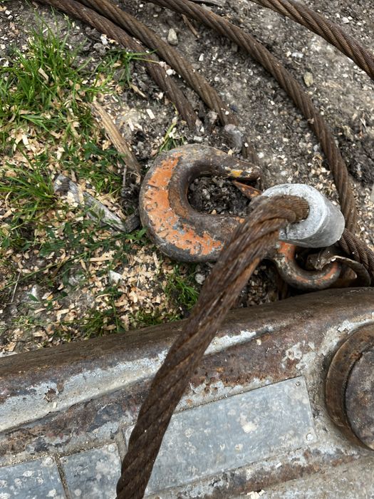 Tirfor 3000 kg in stare foarte buna , cablu grosime 20 mm lungime