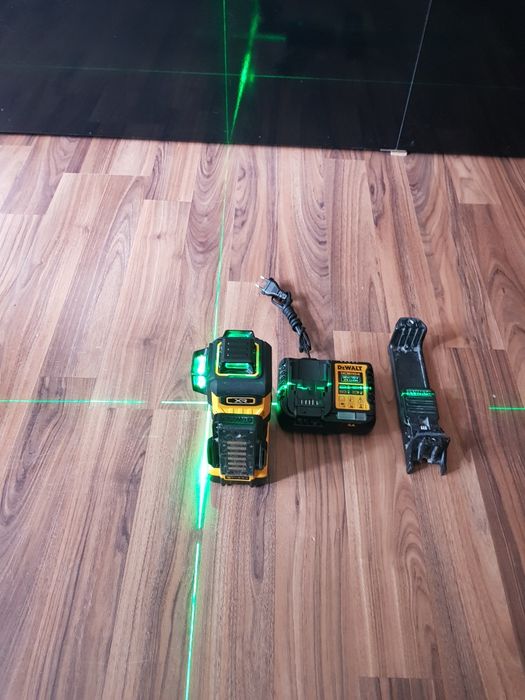 Laser Dewalt 360⁰  18V