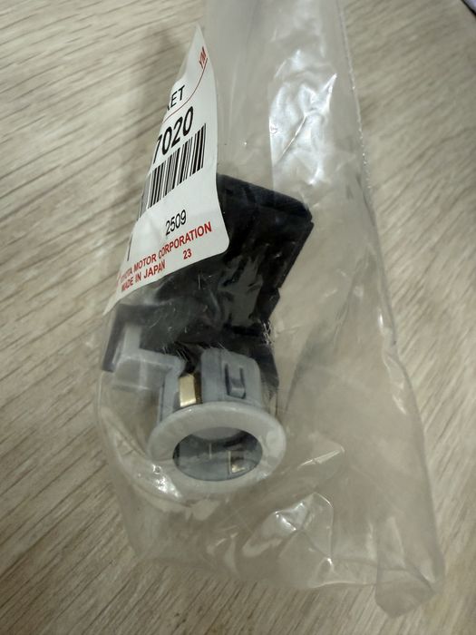 Датчик парктроника Тойота Камри 50