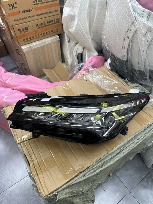Фара передняя новая Geely Coolray