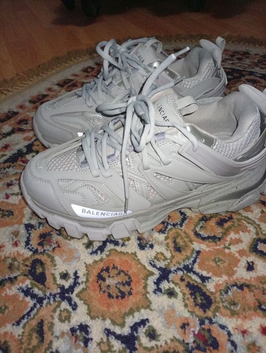 balenciaga track gri