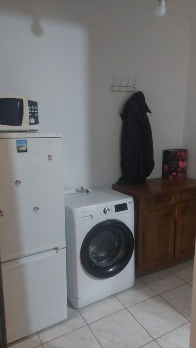 Inchiriez garsoniera