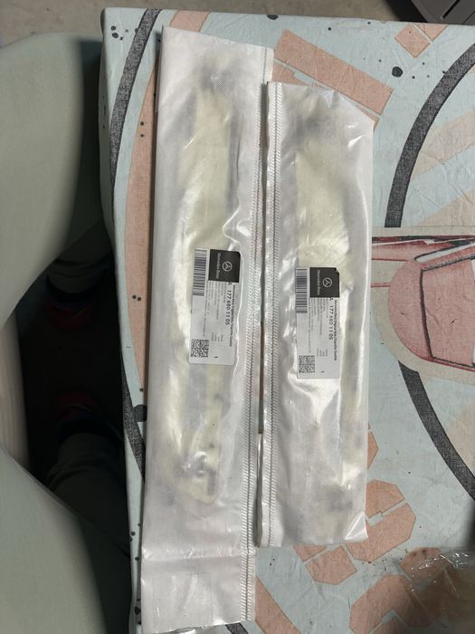 Оригинални емблеми за Mercedes