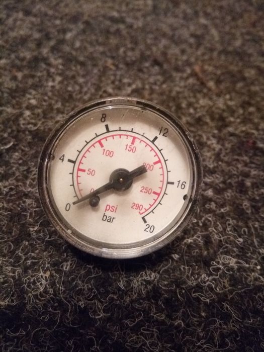 Manometru 20 bari pt gaze si lichide