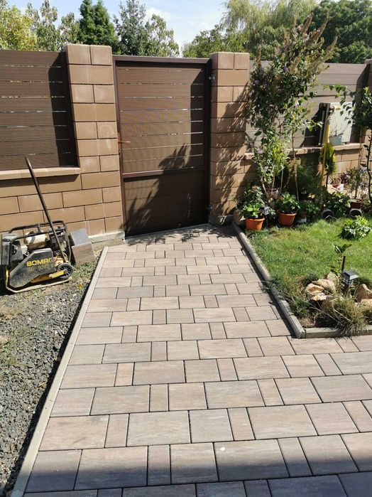 Montaj Pavaje și spații verzi