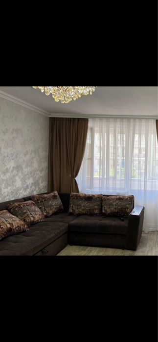 Срочно продам диван