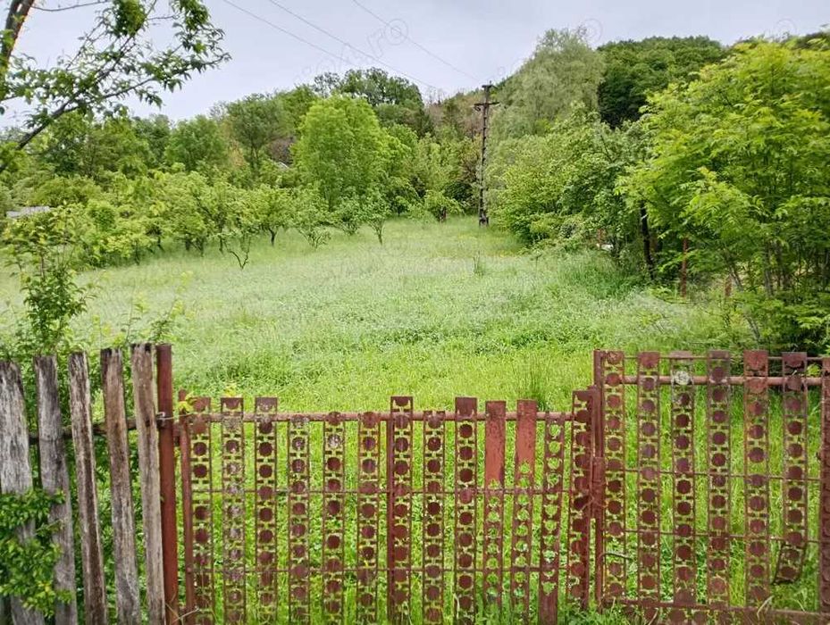 Teren intravilan în Fieni, 1628 mp