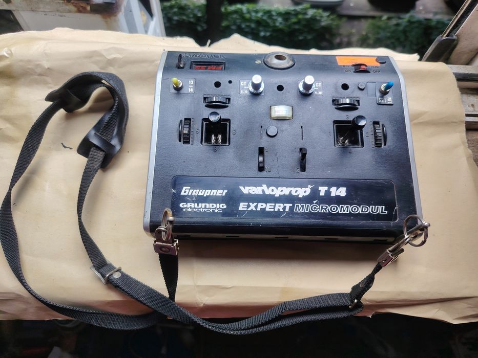 Radiocomanda Graupner t14