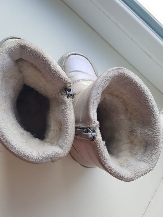 Продам  зимние детские сапоги