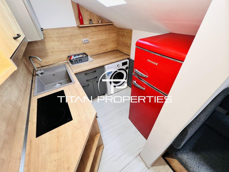 Дава се под наем Едностаен апартамент в Бургас, Център - 45 кв.м за 306 € - Снимка #4