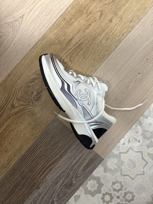 chanel runner silver