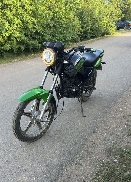 Продам мотоцикл 150кубов