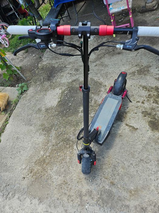 Vând trotinetă electrică Kukirin/Kugoo M4 Pro pentru piese sau reparație