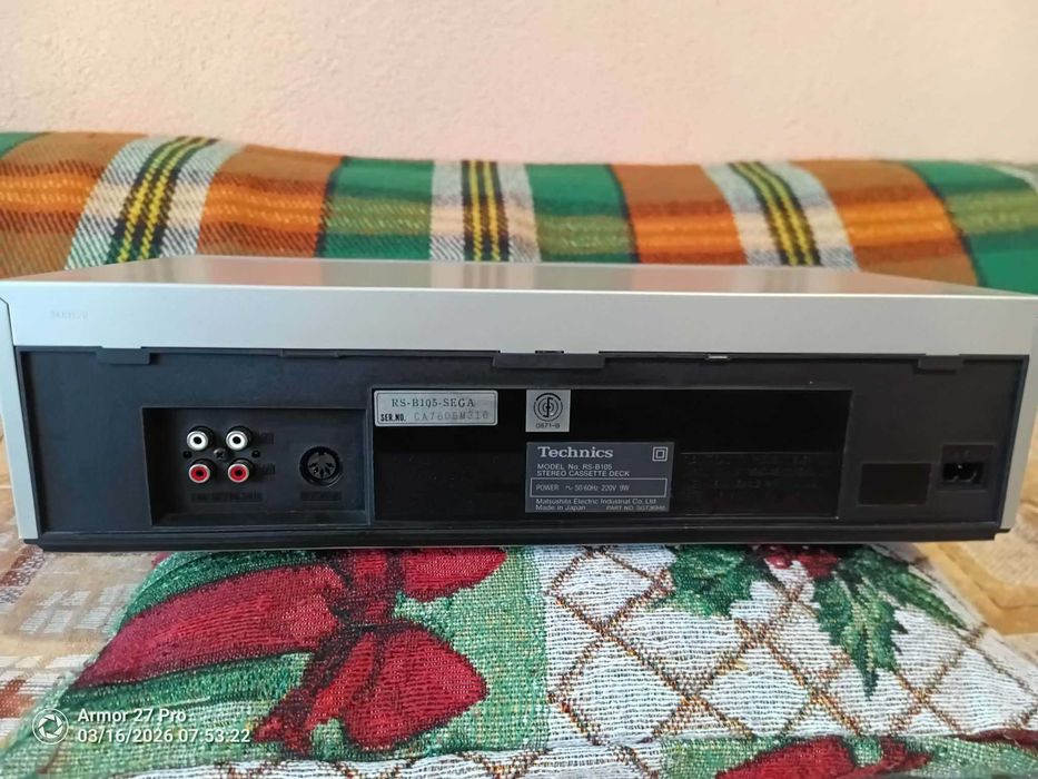 Продавам касетен дек TECHNICS RS-B105