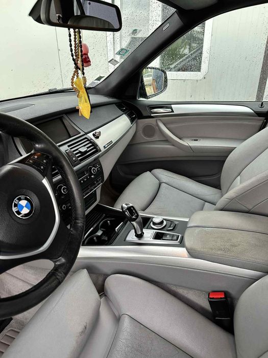 Vand Bmw X5 2008 sau Schimb
