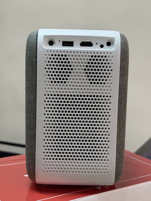 Проектор YEPO P100, продам срочно, есть торг