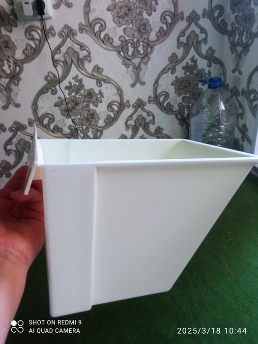 Ящики от советского холодильника