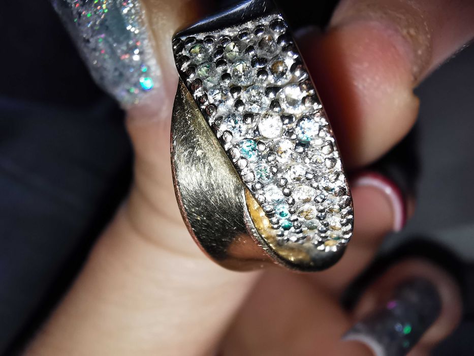 Inel masiv placat cu aur 24ct,cu pietre cubic zirconia