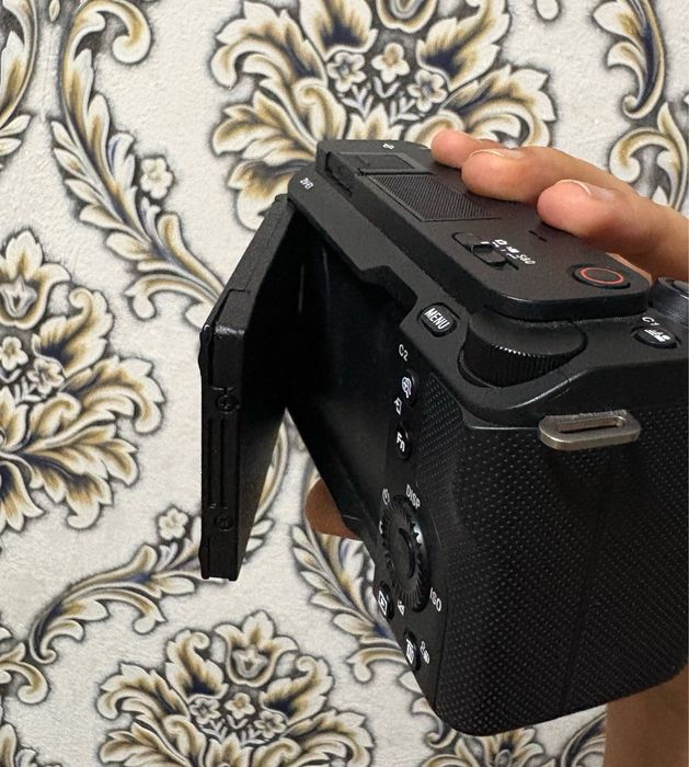 Sony Alpha ZV-E1 body  — срочно!торг уместен