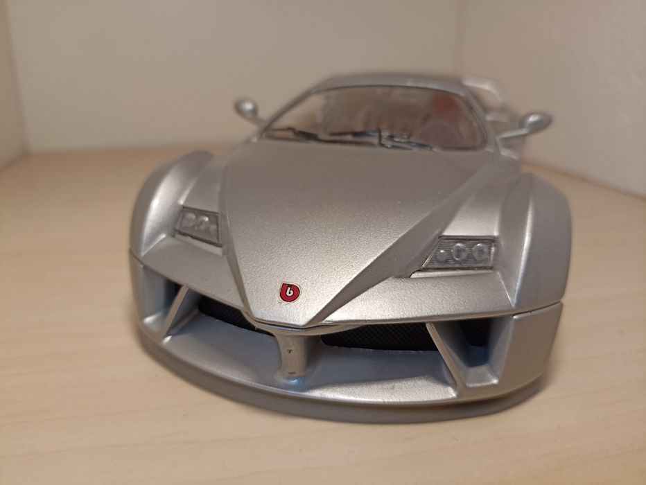 Bburago prima giugiaro design 2002