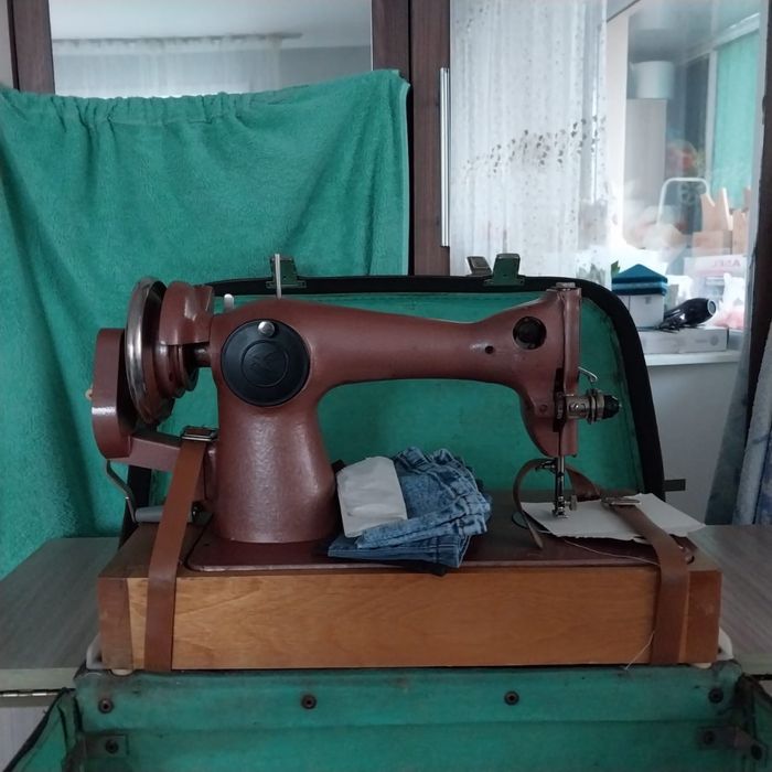 Продам швейные машины