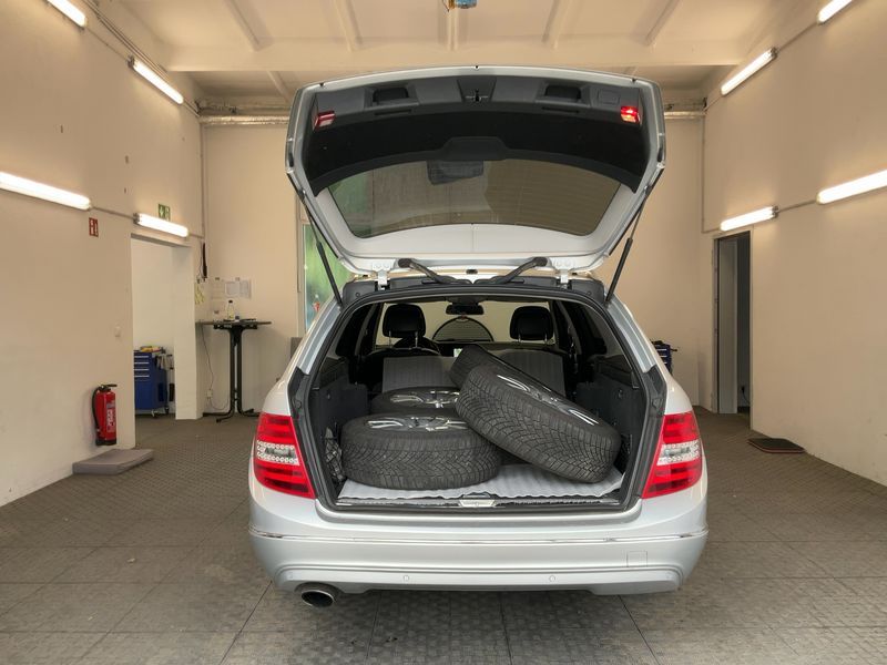 Mercedes-Benz C-Klasse C 220 CDI T BlueEfficiency Avantgarde 2013