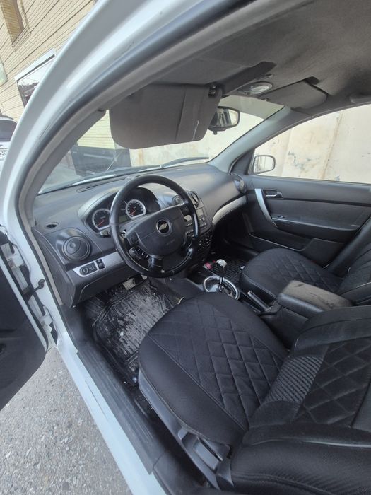 Srochno Nexia 3 Aftamat Ravon 2016y sotiladi