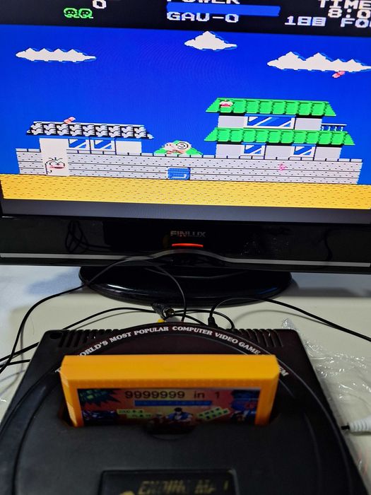 63 in 1, caseta galbena discheta clasica cu joc pentru consola TV