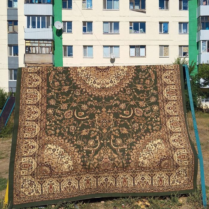 Продам Ковёр хороший