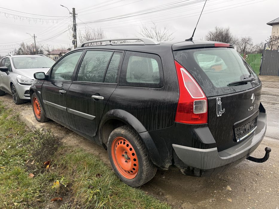 Vand piese Renault megane 2 Break- 1.9 dci 2007