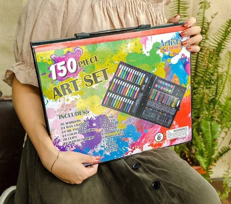 Комплект за рисуване от 150 части