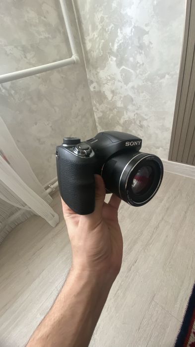 Sony Cyber-shot DSC-H300