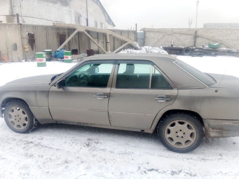 Мерседес 124 2.2