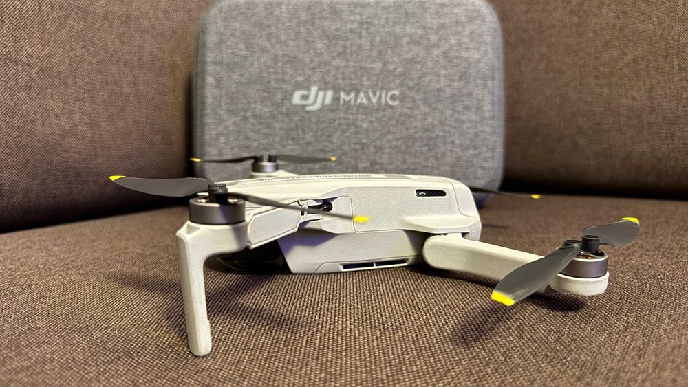 DJI Mavic Mini Fly More Combo si protectii pentru elice