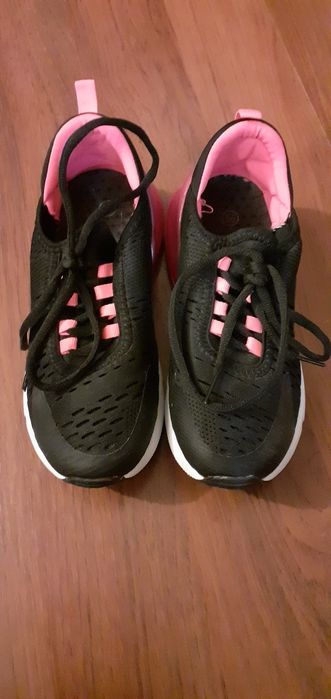 Маратонки в прекрасно състояние