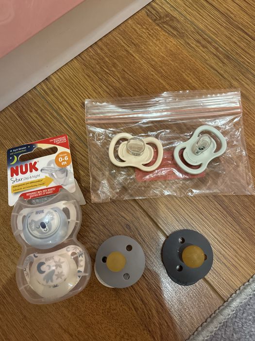 Лот биберони Bibs и Nuk / Шишета със сламки Шише tommee tippee 0-6